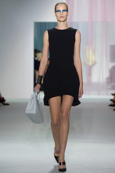 Look 8